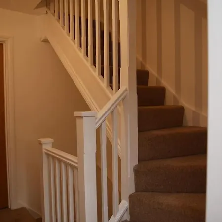 Feriehus Spacious 3 Bed House In