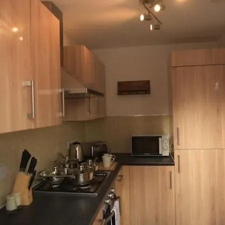 Spacious 3 Bed House In