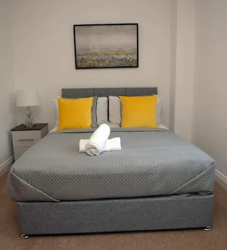 Spacious 3 Bed House In Nyaraló