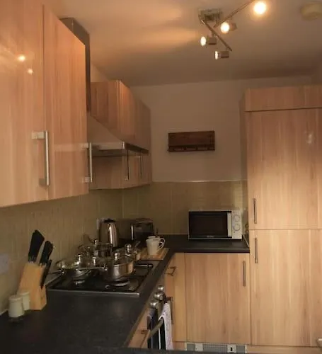 Spacious 3 Bed House In